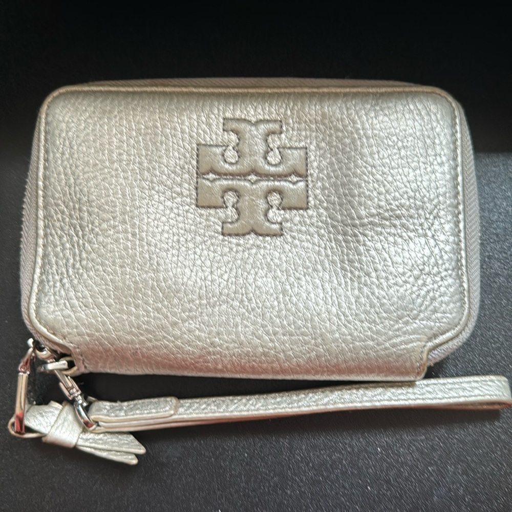 Tory burch silver wallet wristlet